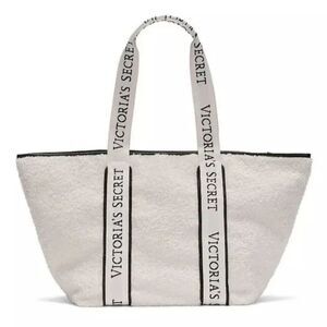 BRAND NEW VICTORIA'S SECRET LARGE TOTE BAG COZY PLUSH SHERPA FLEECE
